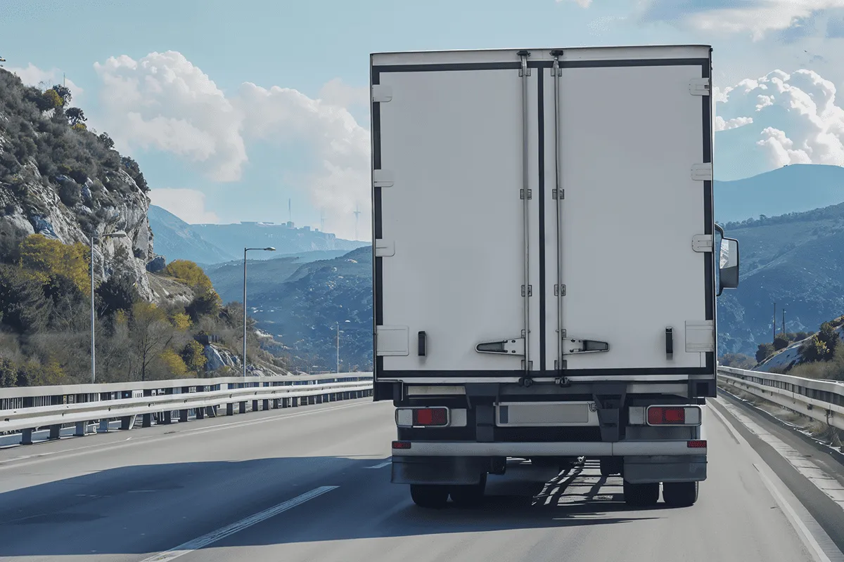 Mudanza foránea segura desde CDMX a cualquier estado de México realizada por Transportes y Mudanzas Copilco.